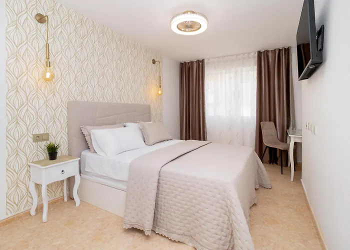 Espanatour Edel Apartmán *